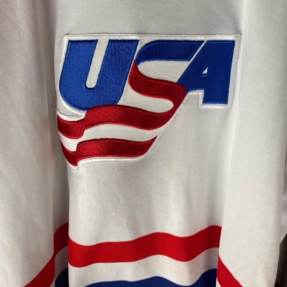 Vintage 90’s CCM USA 🇺🇸 Olympics Hockey Jersey made in U.S.A. - Picture 2 of 6